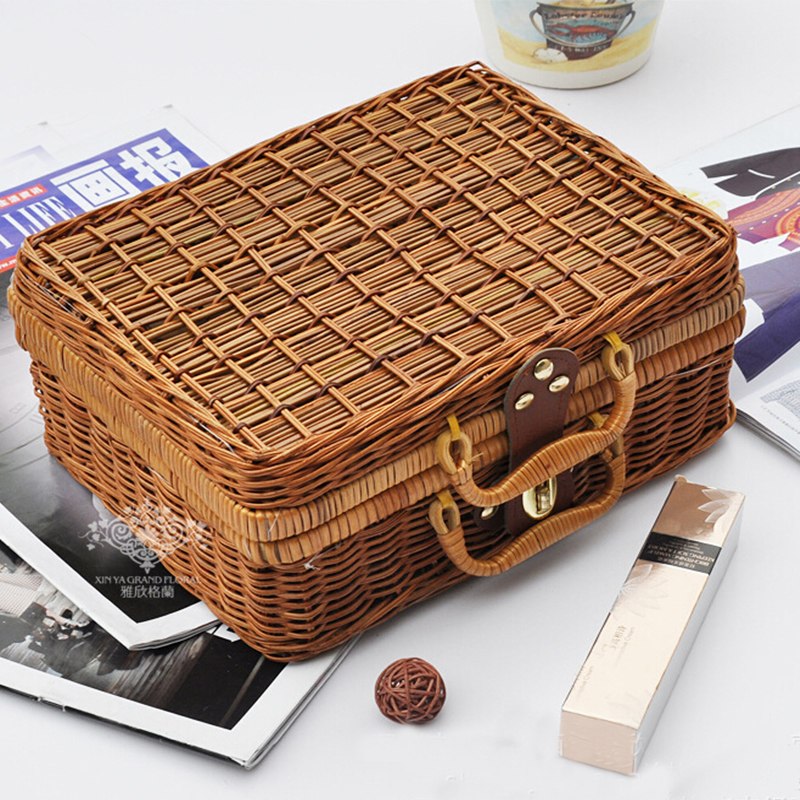 Large vintage briefcase picnic basket Vintage Wicker Bag with Handle